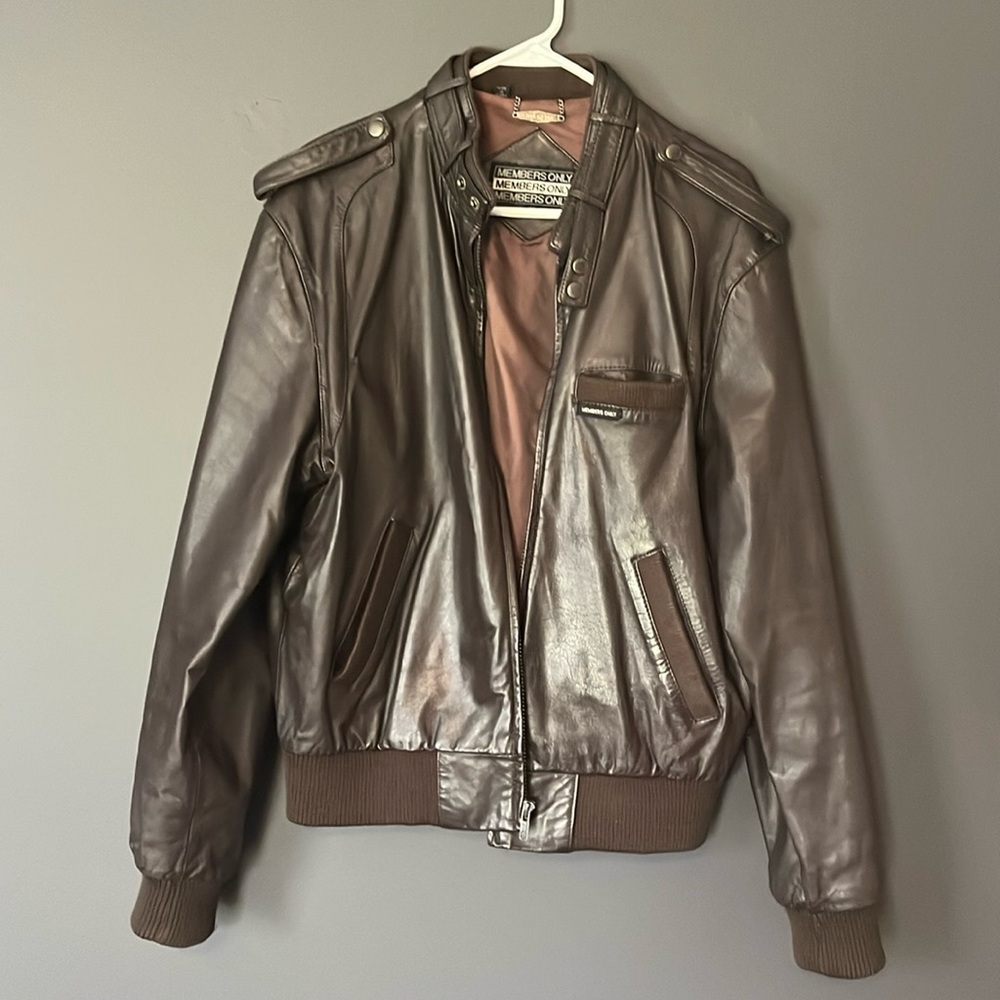Members Only Vintage Brown Jacket Large 42 great shape